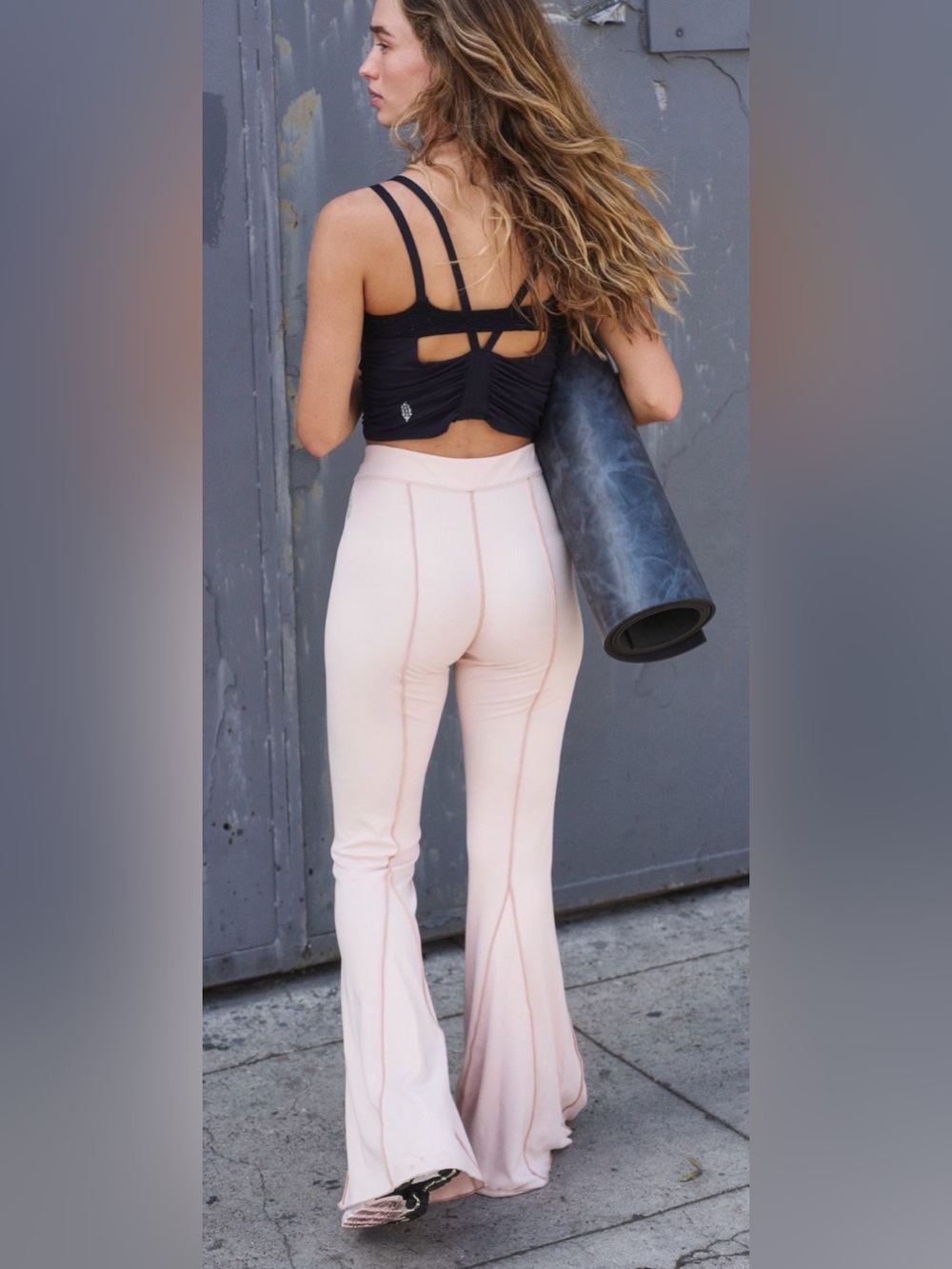 NWT Free People Movement S Feel the Flow Flare Pants in Ballet 🩰 Slipper Pink - Picture 2 of 9
